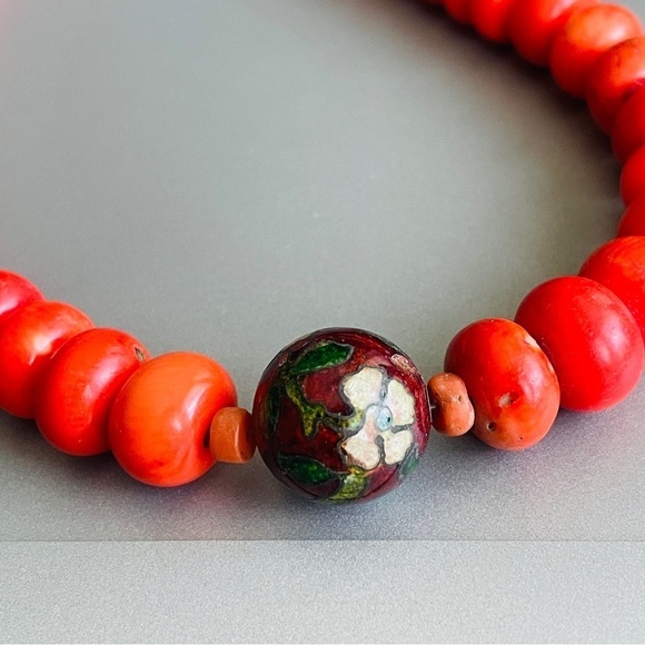 Vintage Natural Round Carved Coral & Cloisonné Bead Antique Chinese Neck… - Picture 6 of 8